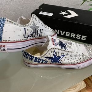 Women Converse